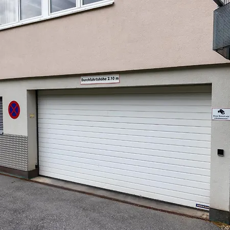 International House Superior Zw 11 Daire