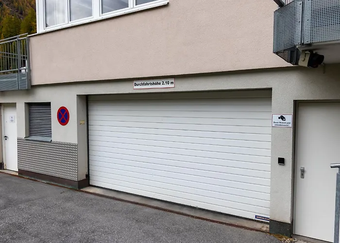 International House Superior Zw 11 شقة