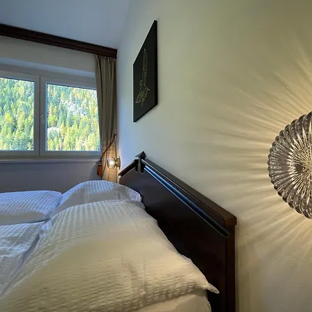 International House Superior Zw 11 شقة